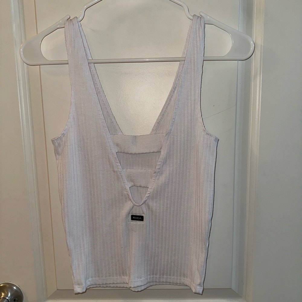 White rvca tank top